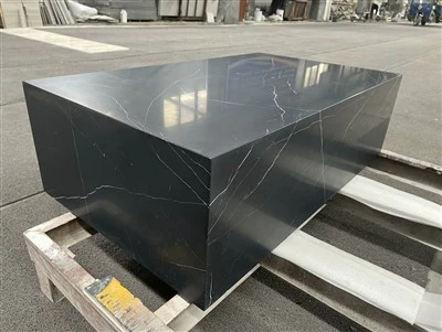 Masuta de cafea din marmura Nero Marquina
